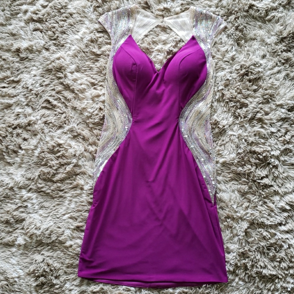 Hannah S 27110  Hourglass Shape Short Dress